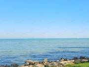 Siófok Ezüstpart/Széplak határán, új építésű, vízparti, panorámás, medencés lakás eladó!