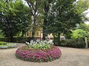 SIÓFOK JÓKAI PARKBAN A SZÁZADFORDULÓ IDEJÉN ÉPÜLT (7 lakásos) VILLA ELADÓ!