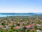 Eladó panorámás építési telek Balatonfüreden