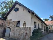 Eladó Üzem, Solymár