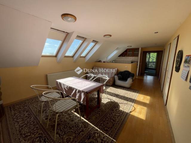 Eladó ház, Kisbajcs Kisbajcs Eladó ház, Lakás