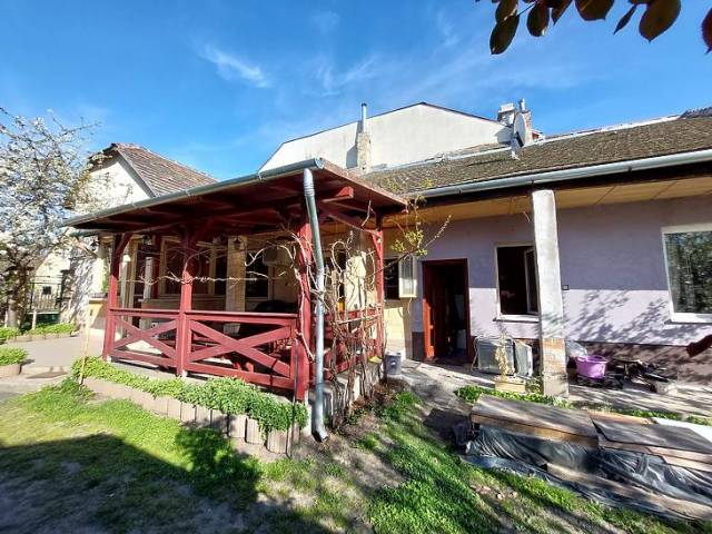 Elad 160 M2 es Csal di H z Budapest XV Ker let R kospalota 