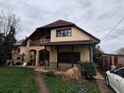 Eladó 200 m2-es családi ház Göd, , Göd