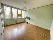 Eladó 56 m2-es panellakás Vác, , Vác