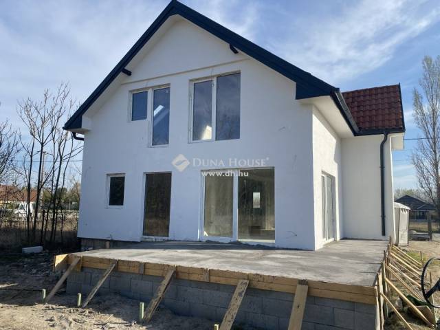 Eladó Ház, Szigetmonostor Szigetmonostor, Árpád utca Ház