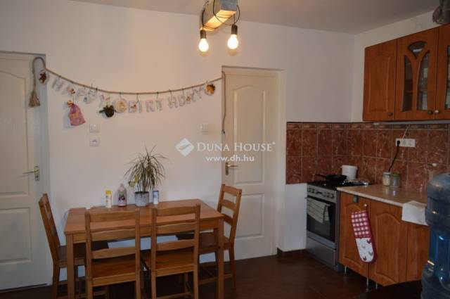 Debrecenben, 47es főút közelében TANYA eladó Debrecen Eladó ház, Lakás