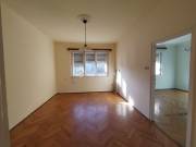 Eladó lakás, Szeged