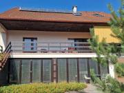 Balatonalmádi központjában, wellnessrésszel és beltéri medencével rendelkező, prémium családi ház!