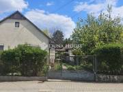 Eladó ház, Siófok