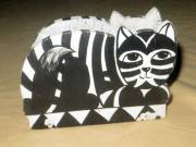 régi kézzel faragott festett fa cica szalvétatartó  6,5 x 13,5x 10 cm