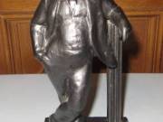 Vlagyimir Iljics Lenin szobor 24,5 cm súlya 2.480 gramm
