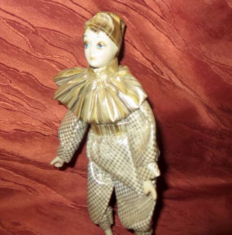 régi vintage porcelán bohóc baba 22. magassága 24 cm  - Kép