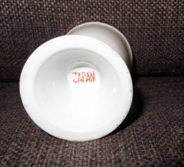 régi vintage japán porcelán talpas tojástartó 1970 évekből - Kép