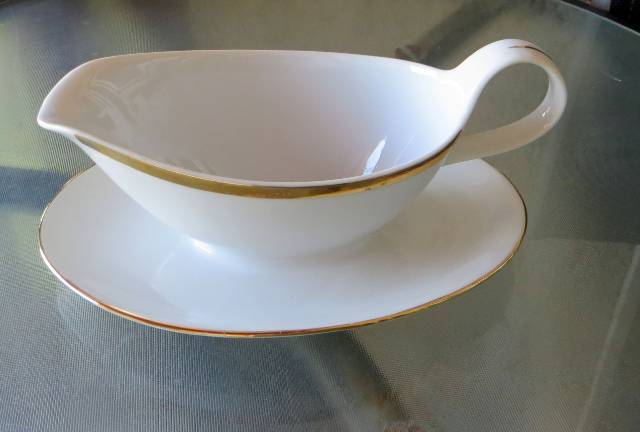 régi vintage Bohemia Brigitta porcelán szószos tál arany szegélyes  - Kép