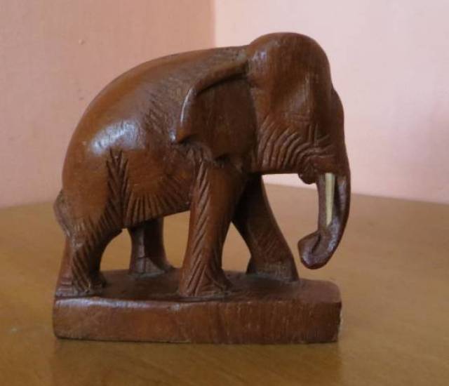 régi vintage kézzel faragott teakfa elefánt szobor Thaiföld10 cm - Kép