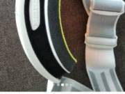 Sí sisak szemüveggel