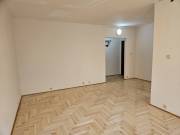 Eladó a 13. kerület Angyalföldön de csendes  részén,  egy  55 m2-s , 1 + 2 félszobás, ERKÉLYES panel