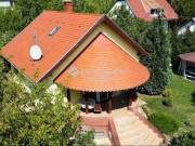 Eladó ház, Balatonkenese