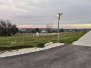 Eladó telek, Gyarmat