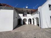 Apartmanház üzemeltetésre bérbe adó Hegykőn