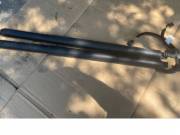 Skoda superb III csomagtér ajtó teleszkópok posta megoldható 3v9827851B az egyik oldal végén a takar