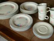 Tavaszi tört fehér, vastag porcelán, virágos étkészlet 32 db-os - Új 