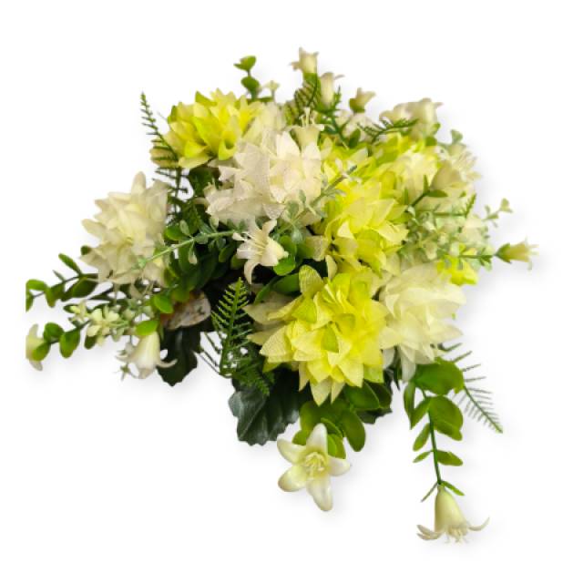 Művirágcsokor fehér krizantémokkal – 34 cm - Kép