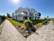 Prémium lakás balatoni panorámával, kertkapcsolattal – Siófok Ezüstpart egyik legkülönlegesebb villa