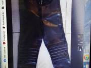 Unisex bőr motoros nadrág beépített protektorral