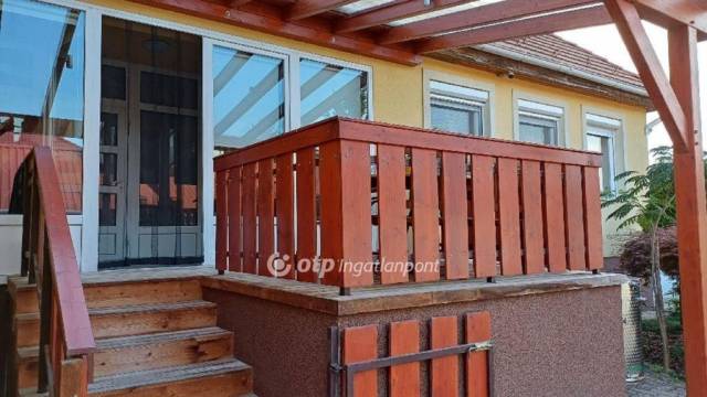 TÁGAS, DUPLAKOMFORTOS CSALÁDI HÁZ ELADÓ CSORNÁN - Kép