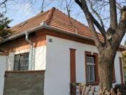 Kétlakásos, 120m²-es családi ház Öskün eladó